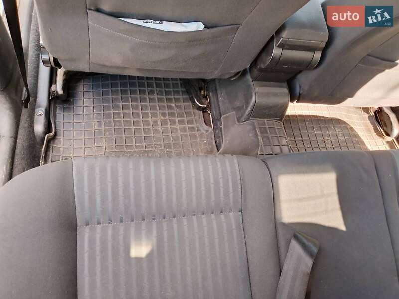 Лифтбек Skoda Octavia 2004 в Немишаево