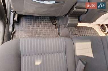 Лифтбек Skoda Octavia 2004 в 