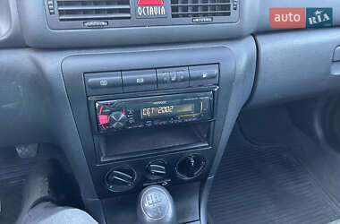 Універсал Skoda Octavia 2001 в 