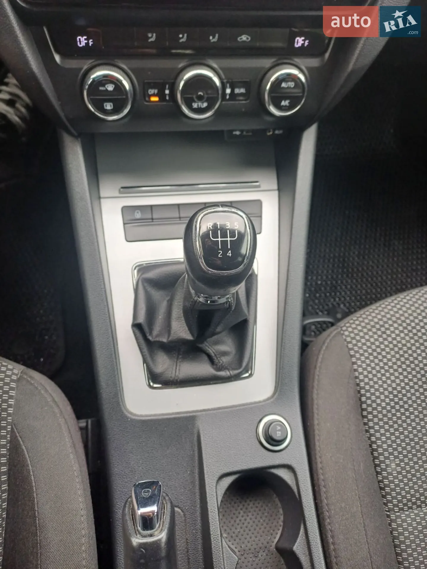2015 Skoda Octavia - мініатюра 8