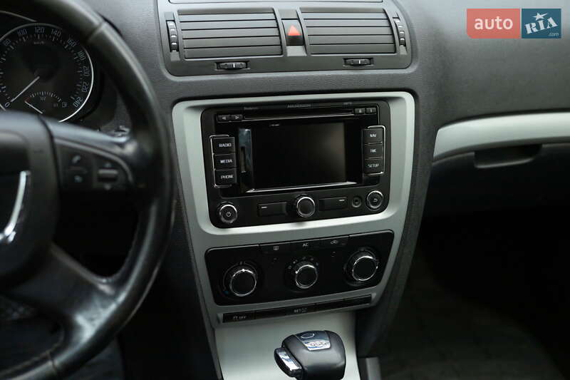 Універсал Skoda Octavia 2012 в Харкові