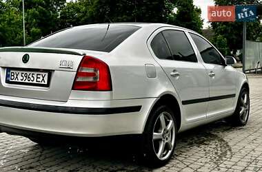 Лифтбек Skoda Octavia 2004 в 