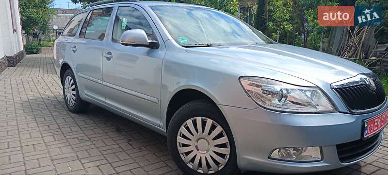 Универсал Skoda Octavia 2009 в Луцке