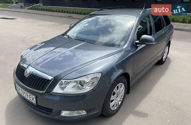 Универсал Skoda Octavia 2010 в 
