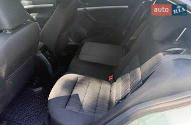 Лифтбек Skoda Octavia 2010 в 
