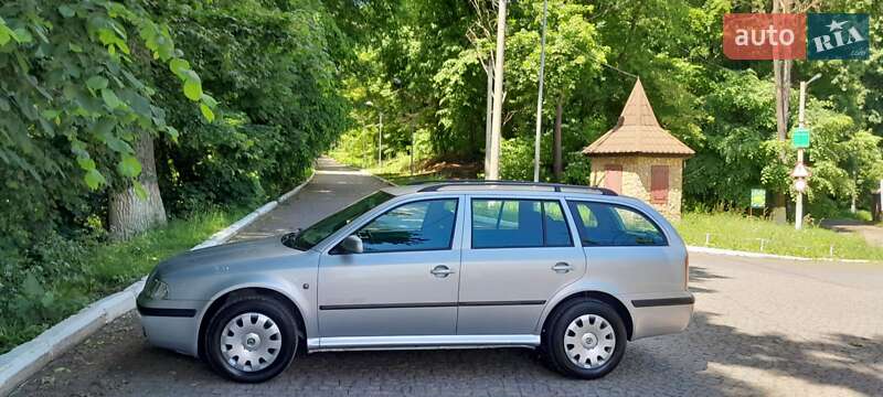 Универсал Skoda Octavia 2009 в Черновцах фото Универсал Skoda Octavia 2009 в Черновцах