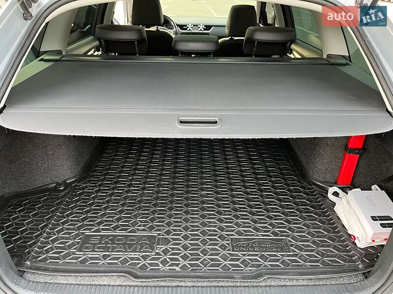 Універсал Skoda Octavia 2013 в Сумах