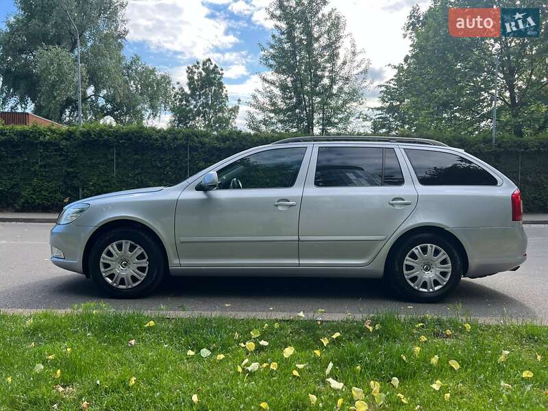 Универсал Skoda Octavia 2010 в Киеве