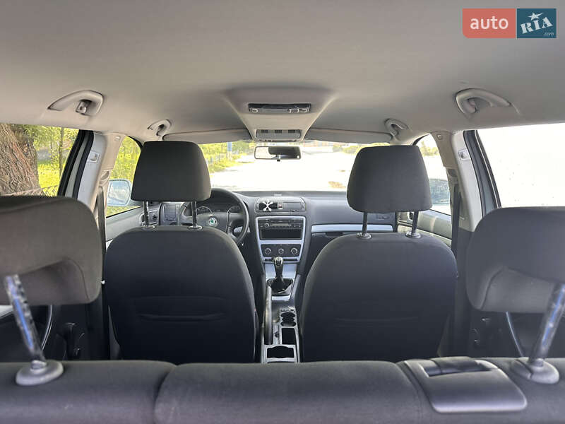 Универсал Skoda Octavia 2009 в Староконстантинове