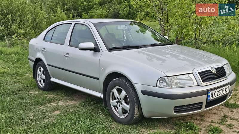 Лифтбек Skoda Octavia 2004 в Полтаве
