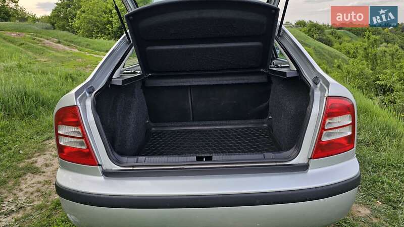 Лифтбек Skoda Octavia 2004 в Полтаве