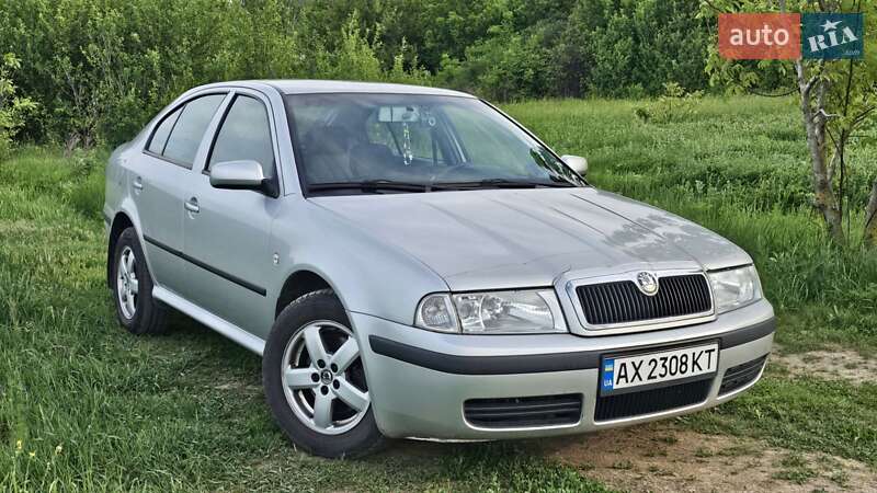 Лифтбек Skoda Octavia 2004 в Полтаве