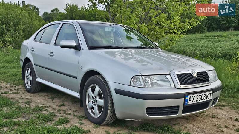 Лифтбек Skoda Octavia 2004 в Полтаве