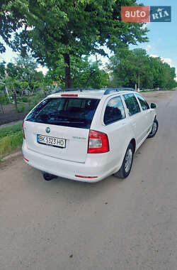 Универсал Skoda Octavia 2012 в 