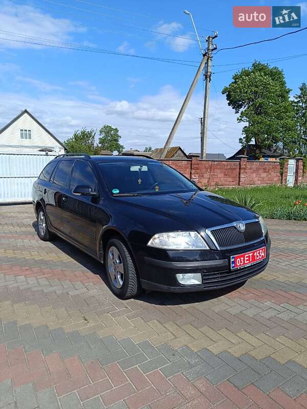 Універсал Skoda Octavia 2008 в Сарнах