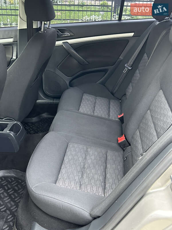 Ліфтбек Skoda Octavia 2012 в Прилуках