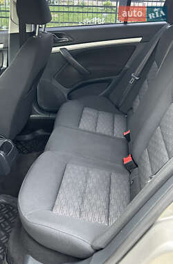 Лифтбек Skoda Octavia 2012 в 