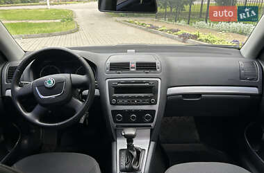 Лифтбек Skoda Octavia 2012 в 
