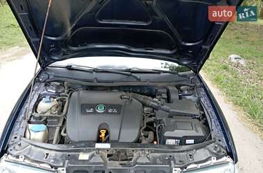 Лифтбек Skoda Octavia 2002 в 