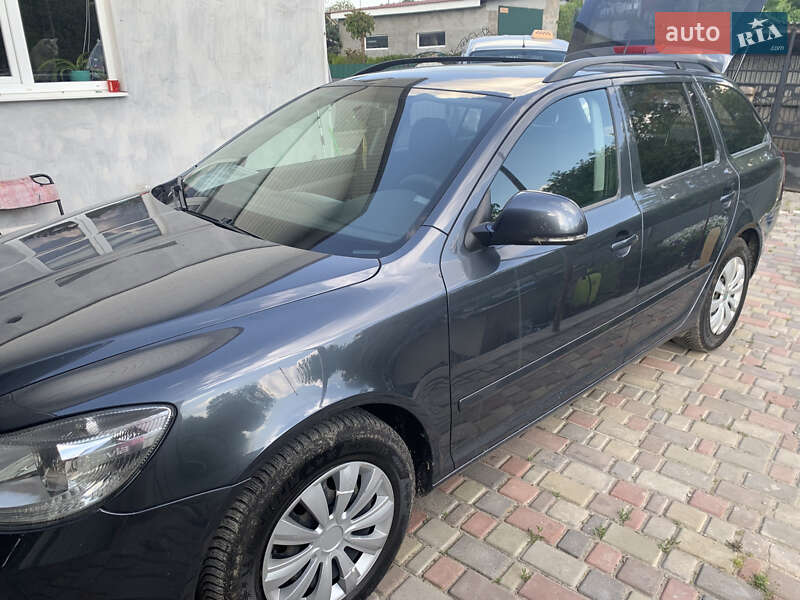 Універсал Skoda Octavia 2011 в Дунаївцях