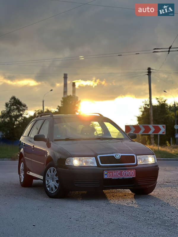 Універсал Skoda Octavia 2004 в Луцьку