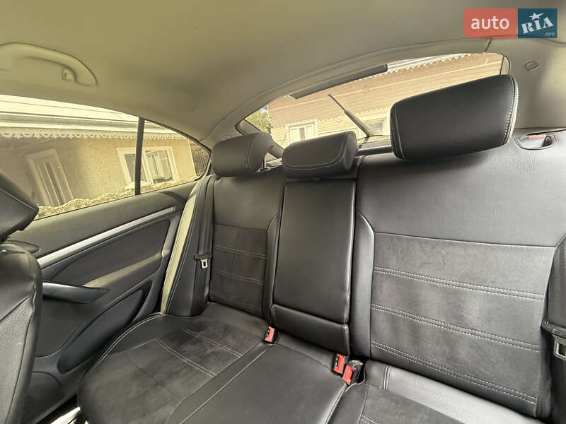 Лифтбек Skoda Octavia 2006 в Снятине
