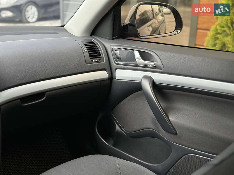 Универсал Skoda Octavia 2011 в Шептицькому
