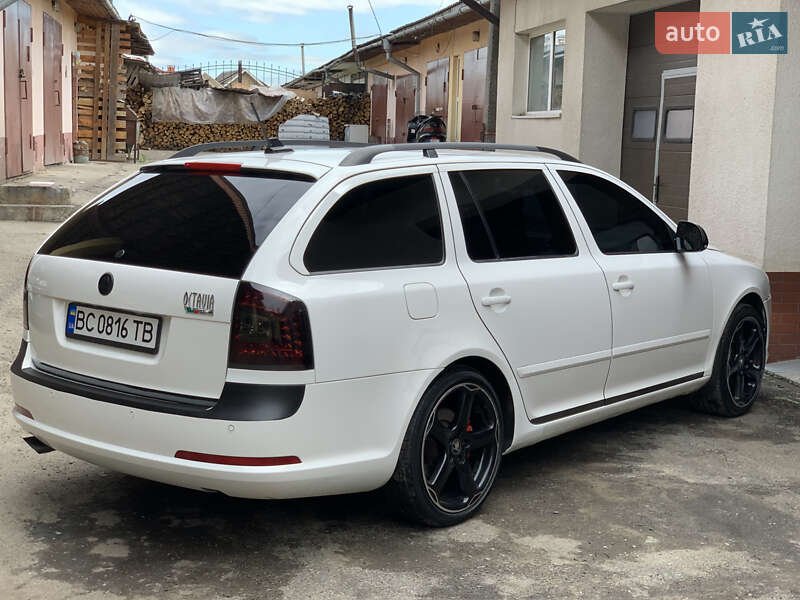 Універсал Skoda Octavia 2009 в Івано-Франківську