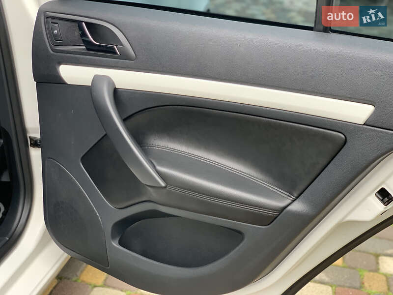 Універсал Skoda Octavia 2009 в Івано-Франківську