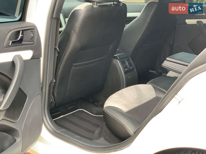 Універсал Skoda Octavia 2009 в Івано-Франківську