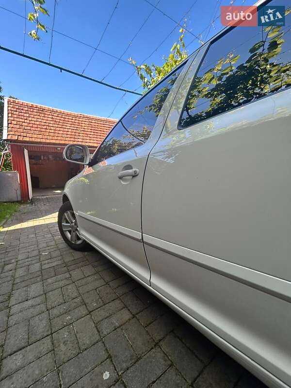 Лифтбек Skoda Octavia 2010 в Мукачево