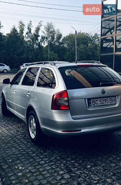 Универсал Skoda Octavia 2012 в 