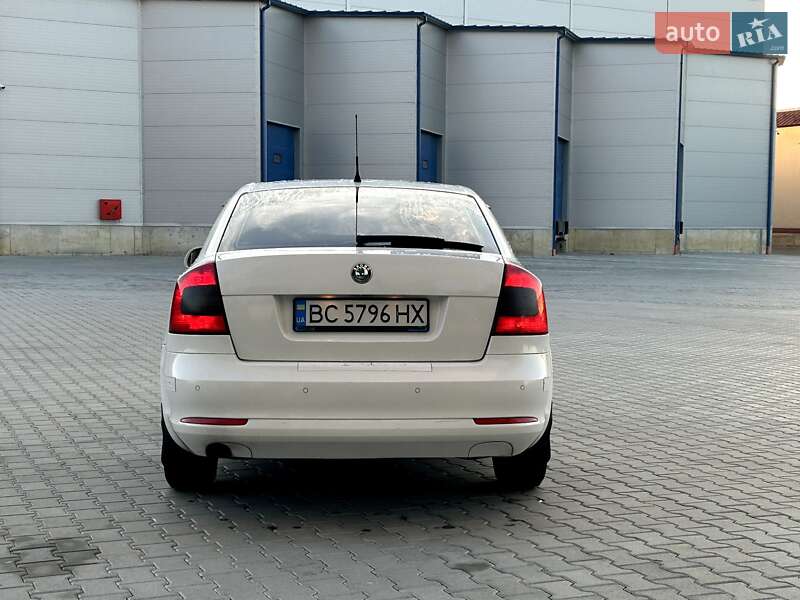 Лифтбек Skoda Octavia 2011 в Львове