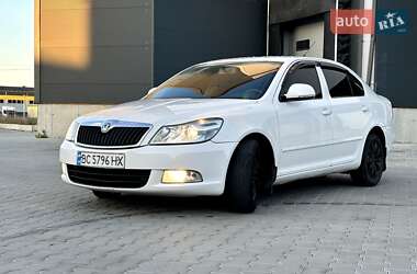 Лифтбек Skoda Octavia 2011 в 