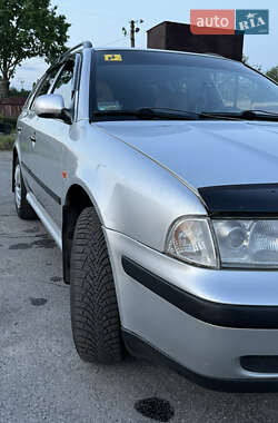 Универсал Skoda Octavia 2000 в 