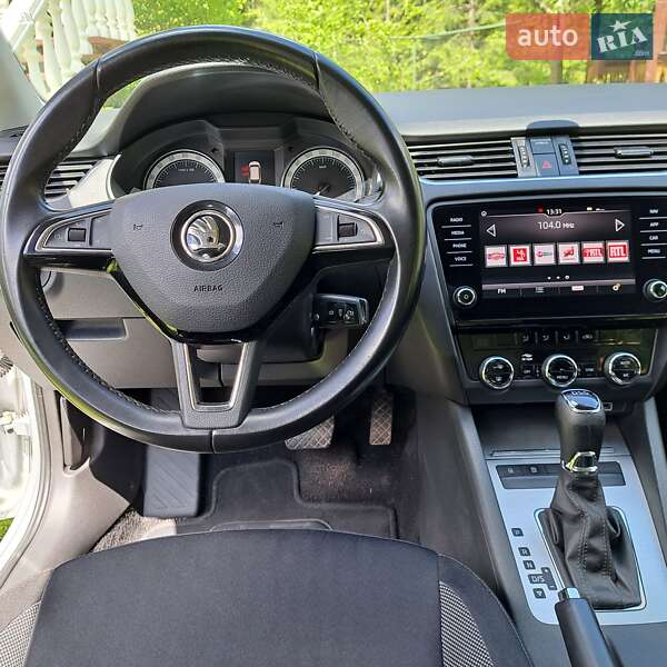Универсал Skoda Octavia 2019 в Яремче