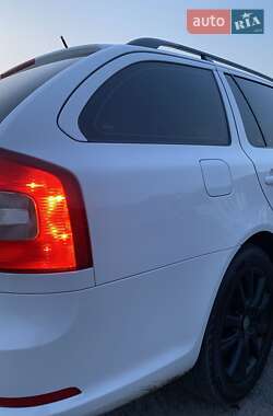 Универсал Skoda Octavia 2010 в 