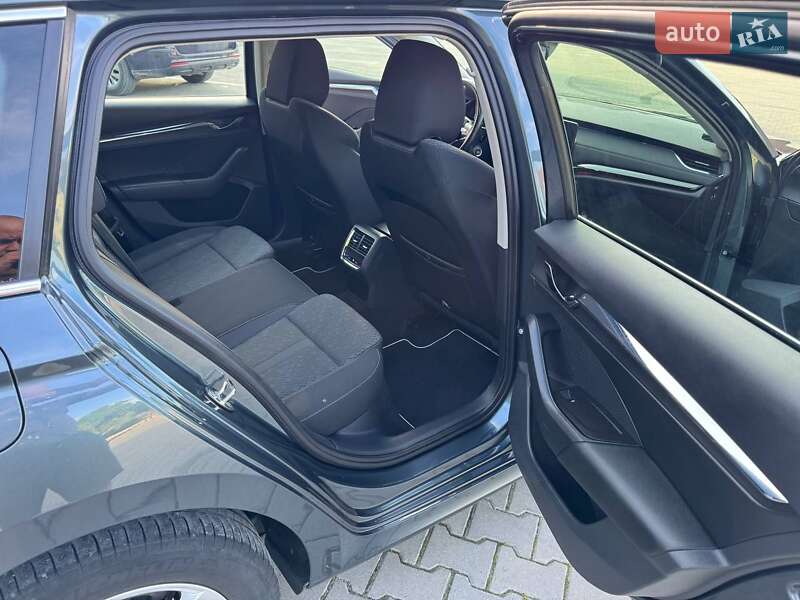 Універсал Skoda Octavia 2021 в Бережанах