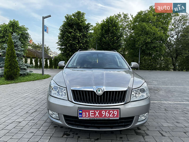 Универсал Skoda Octavia 2011 в Нововолынске
