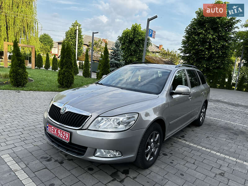 Универсал Skoda Octavia 2011 в Нововолынске