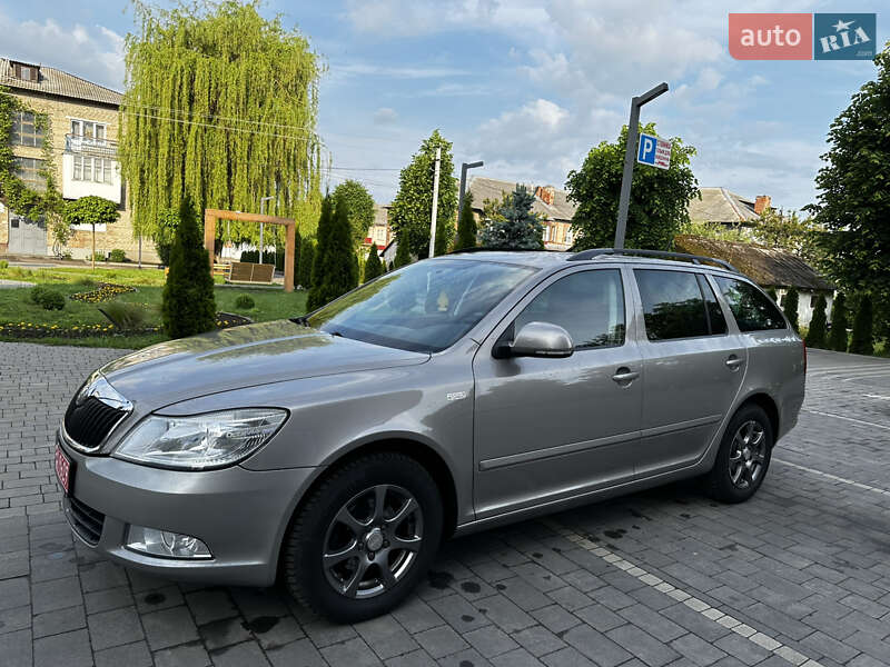 Универсал Skoda Octavia 2011 в 