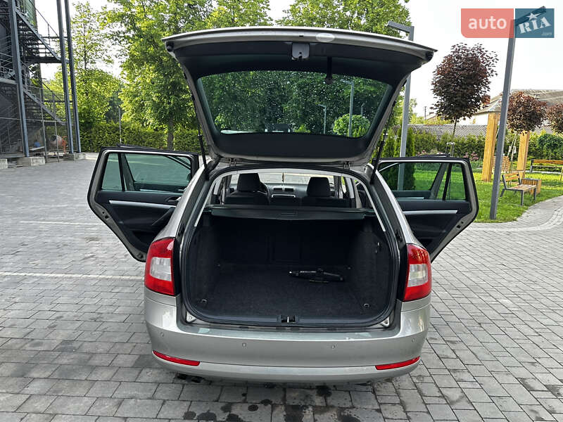 Универсал Skoda Octavia 2011 в Нововолынске