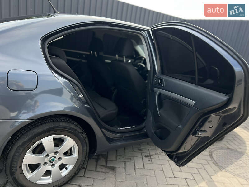 Ліфтбек Skoda Octavia 2011 в Шептицькому
