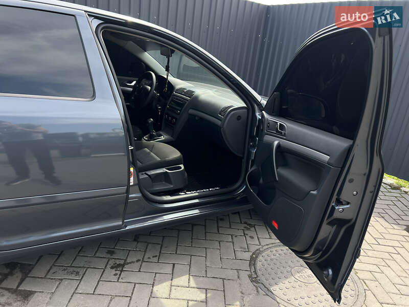 Ліфтбек Skoda Octavia 2011 в Шептицькому
