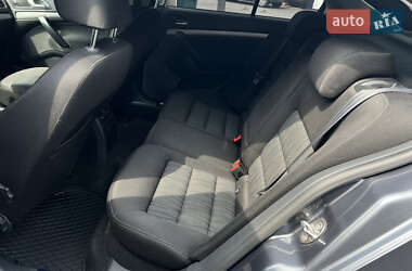 Лифтбек Skoda Octavia 2011 в 