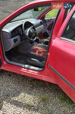 Лифтбек Skoda Octavia 1998 в 