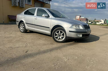 Лифтбек Skoda Octavia 2008 в 