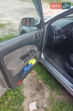 Лифтбек Skoda Octavia 2001 в 