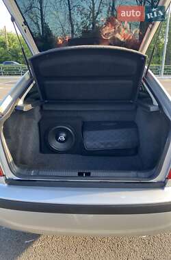Ліфтбек Skoda Octavia 2004 в 