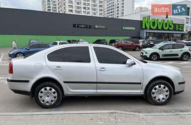 Лифтбек Skoda Octavia 2006 в 